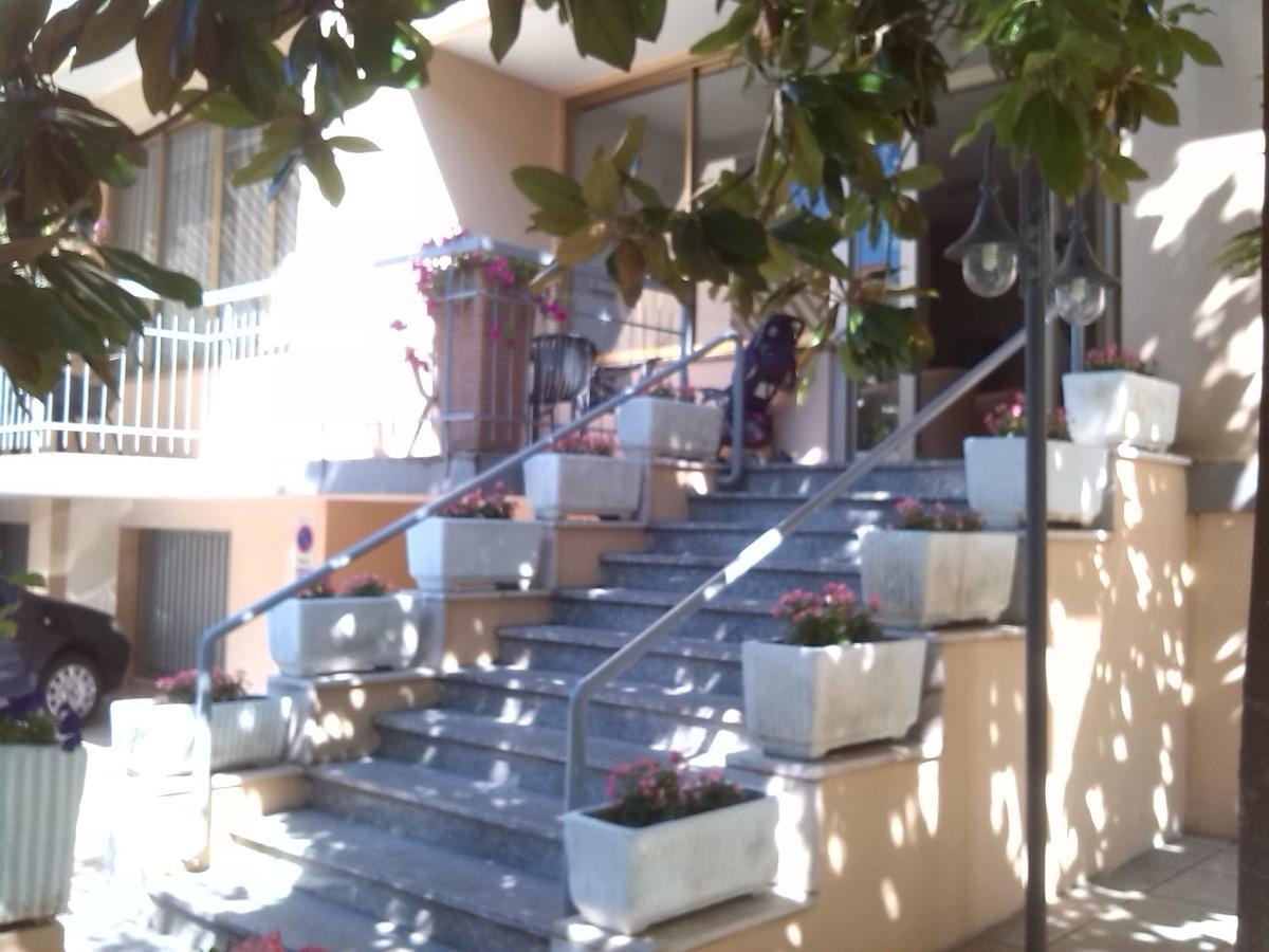 K2 Hotel Cattolica Exterior foto